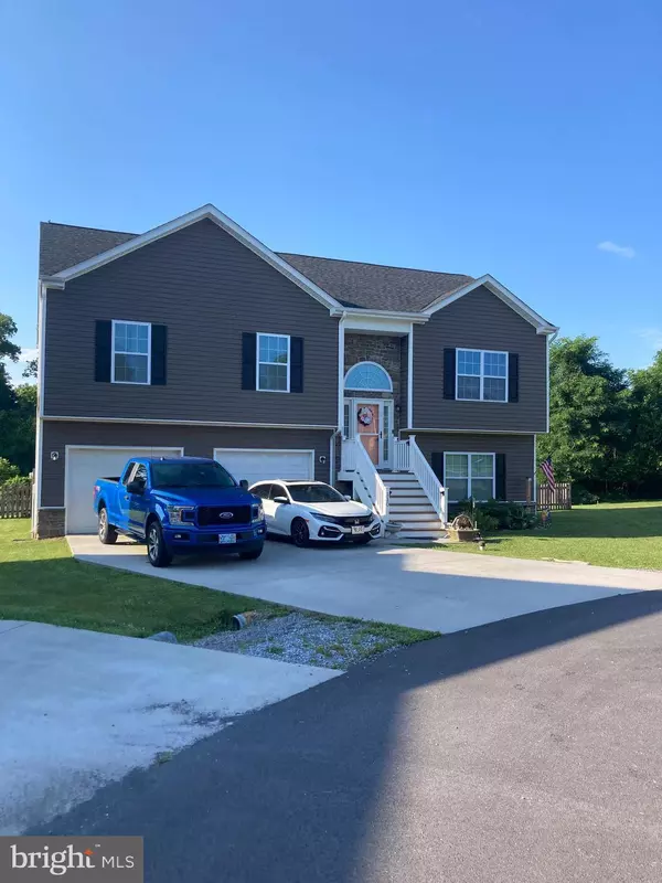 110 IRWIN CT, Hedgesville, WV 25427