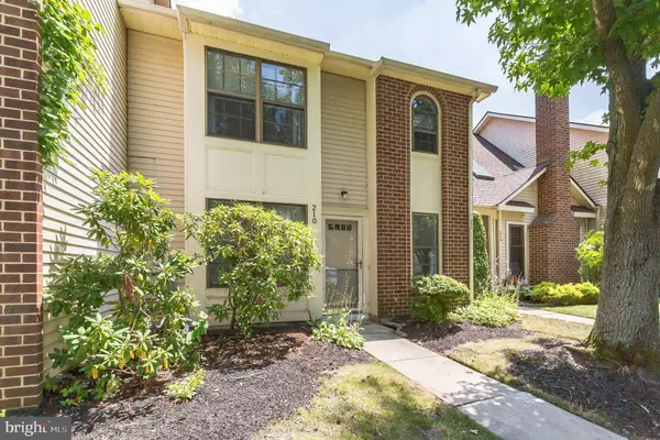 210 ROYAL DR, Marlton, NJ 08053