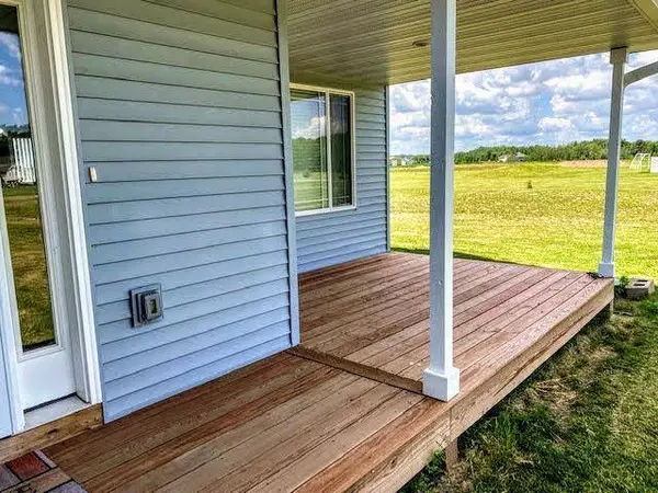 8607 Deerwood Rd, Princeton, MN 55371