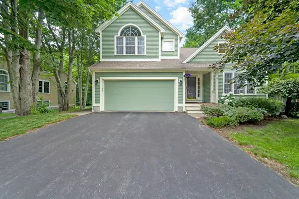 28 Exeter Farms RD, Exeter, NH 03833