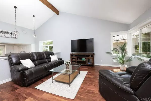 1886 Maya CT, Vista, CA 92081