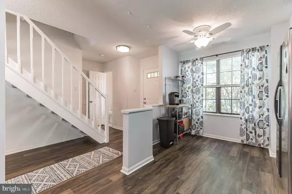 210 ROYAL DR, Marlton, NJ 08053