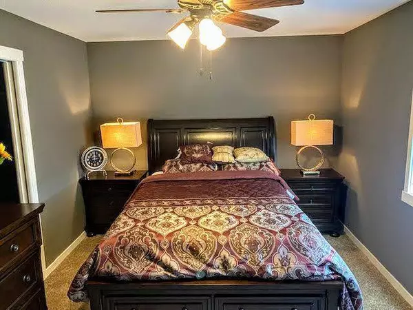 8607 Deerwood Rd, Princeton, MN 55371