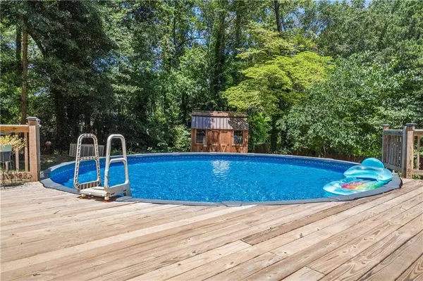 534 Rivercrest DR, Woodstock, GA 30188