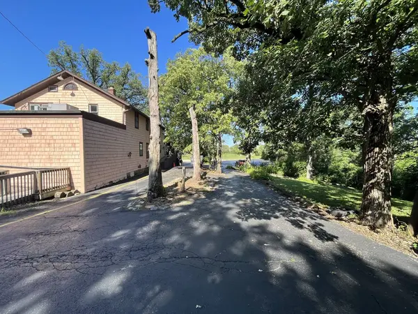 14249 Wolf Road, Orland Park, IL 60467