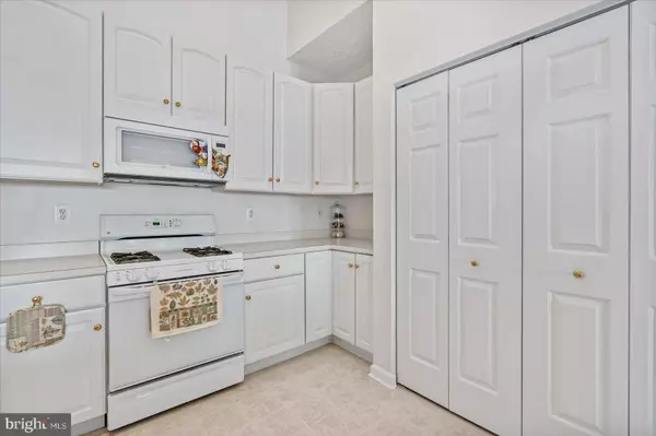 9538 SHIREWOOD CT #9538, Rosedale, MD 21237