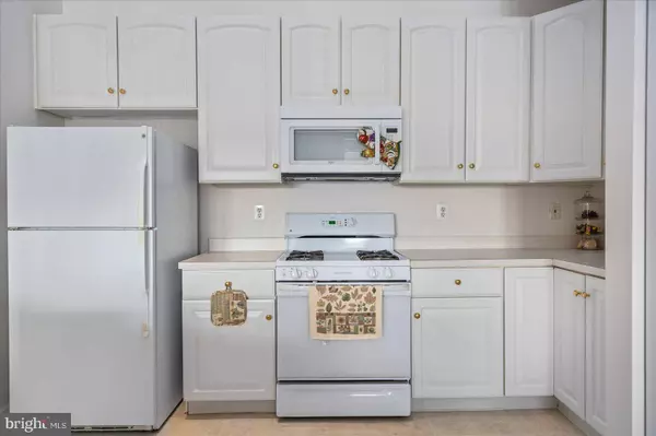 9538 SHIREWOOD CT #9538, Rosedale, MD 21237