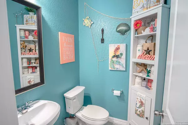 6635 Hoffman Plain, San Antonio, TX 78252