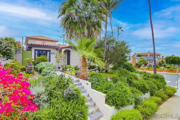 4391 Newport Avenue, San Diego, CA 92107