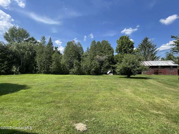 1422 Peaceable ST, Charlton, NY 12020
