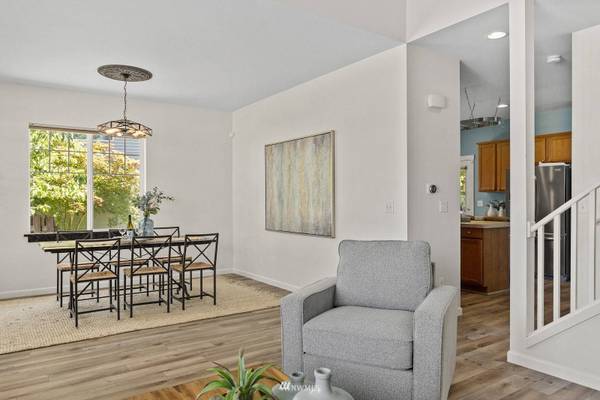 5229 S 213th ST, Kent, WA 98032