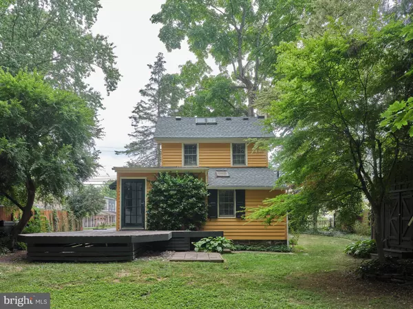 10 LETCHWORTH AVE, Yardley, PA 19067