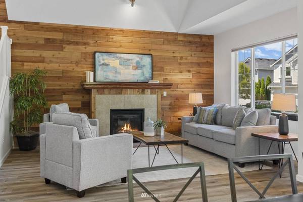 5229 S 213th ST, Kent, WA 98032