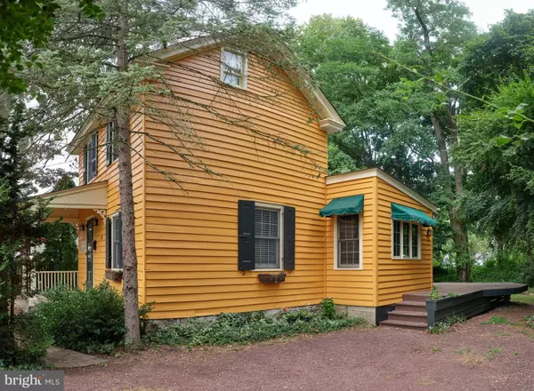 10 LETCHWORTH AVE, Yardley, PA 19067