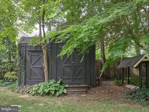 10 LETCHWORTH AVE, Yardley, PA 19067