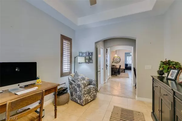 8040 Carr Valley Street, Las Vegas, NV 89131