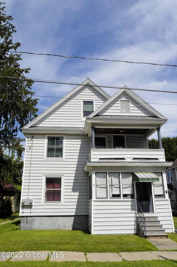 7 S McNab AVE, Gloversville, NY 12078