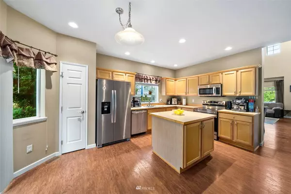 18124 SE 247th ST, Covington, WA 98042