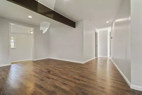 285 Belvidere Ave, Oxford Twp., NJ 07863