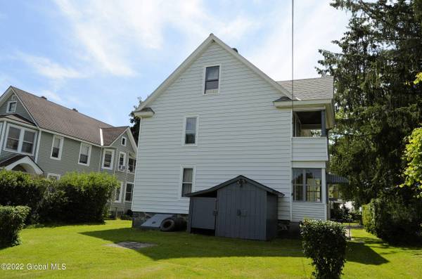 7 S McNab AVE, Gloversville, NY 12078