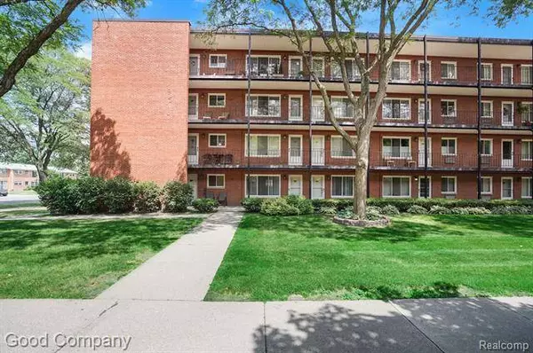 2915 W 13 MILE  Road 103