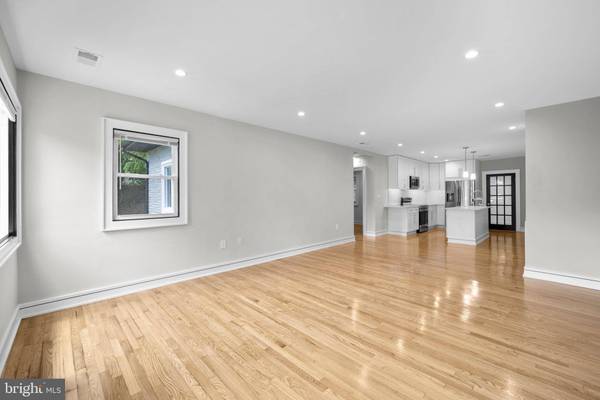 108 XENIA ST SE, Washington, DC 20032