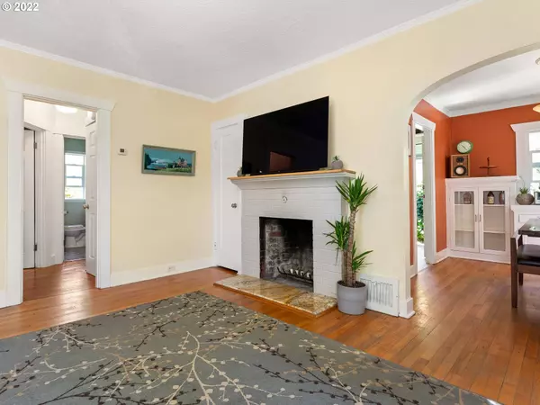 4815 NE FLANDERS ST, Portland, OR 97213