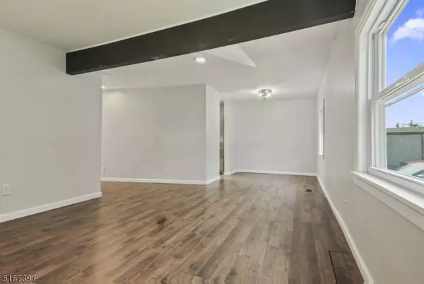 285 Belvidere Ave, Oxford Twp., NJ 07863