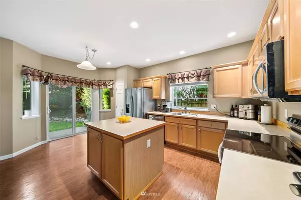 18124 SE 247th ST, Covington, WA 98042