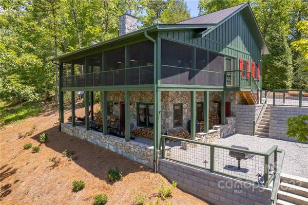 494 Peninsula DR, Mill Spring, NC 28756