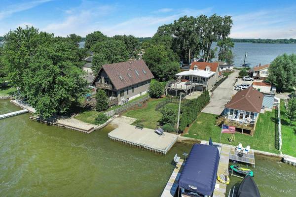 187 Eagle Point RD, Fox Lake, IL 60020