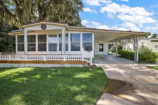 13 TROUT LAKE DR #C, Eustis, FL 32726