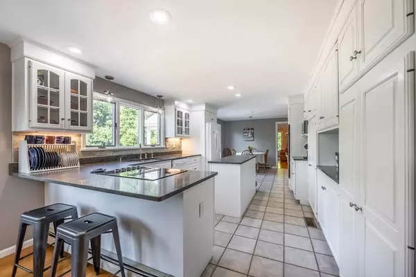 18 Reservation Rd, Andover, MA 01810