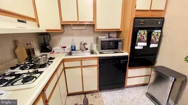 230 E EVESHAM RD #C 15, Glendora, NJ 08029