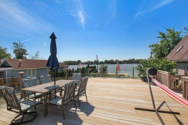 187 Eagle Point RD, Fox Lake, IL 60020