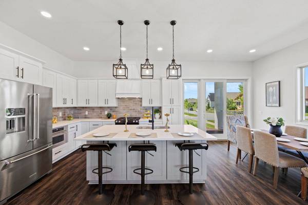 11417 Wildflower DR N, Lake Elmo, MN 55042