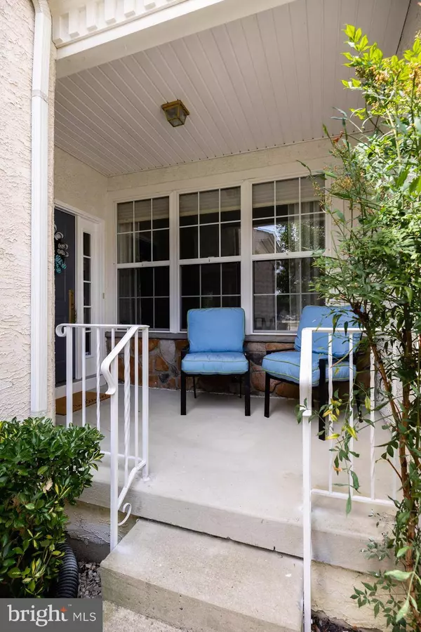 33 HATHAWAY CT, Marlton, NJ 08053