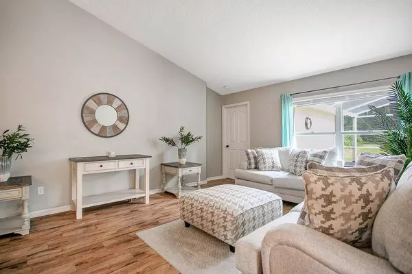 2107 KING RICHARDS CT, Orange City, FL 32763