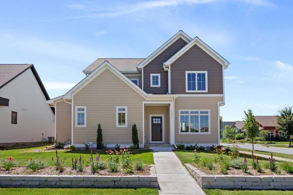 11417 Wildflower DR N, Lake Elmo, MN 55042