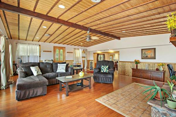 187 Eagle Point RD, Fox Lake, IL 60020