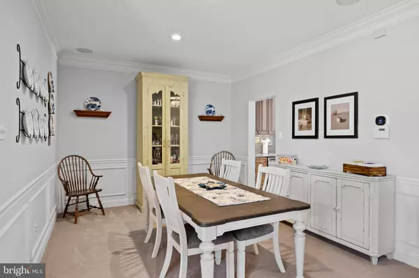 33 HATHAWAY CT, Marlton, NJ 08053