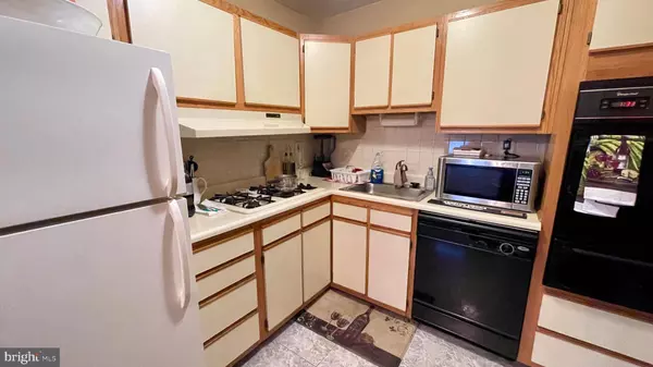 230 E EVESHAM RD #C 15, Glendora, NJ 08029