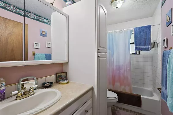 5838 NW 16TH PL, Ocala, FL 34482