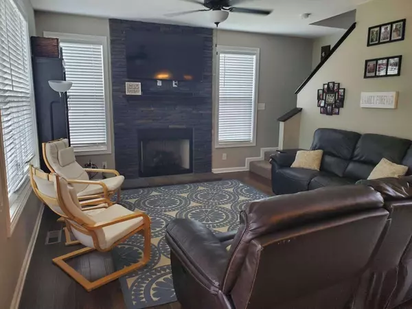 1278 Rich Ellen Dr, Palmyra, TN 37142