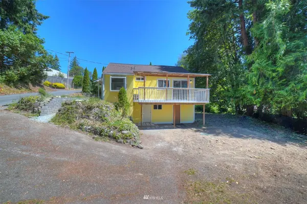 1121 Lower Marine DR, Bremerton, WA 98312