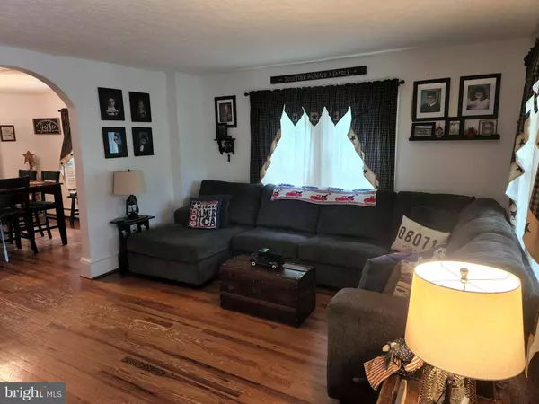 165 ALLEMONG RD, Berkeley Springs, WV 25411