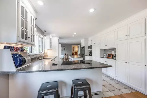 18 Reservation Rd, Andover, MA 01810