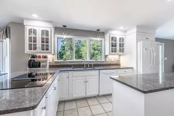 18 Reservation Rd, Andover, MA 01810