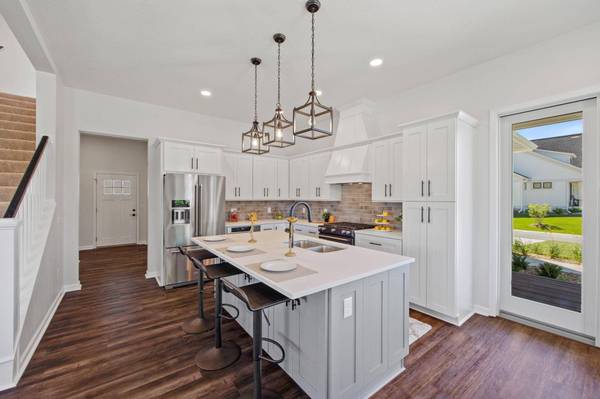 11417 Wildflower DR N, Lake Elmo, MN 55042