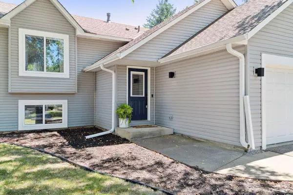 17360 Halifax PATH, Lakeville, MN 55044